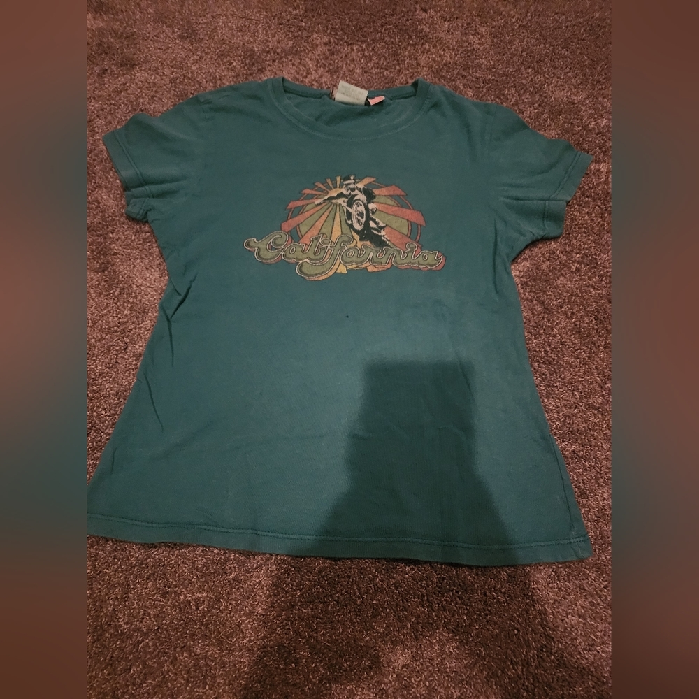 Realitee clothing shirt